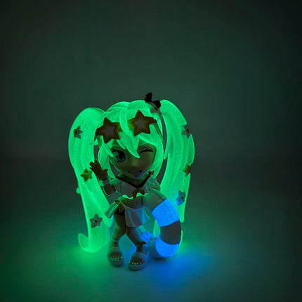 Youtooz - Hatsune Miku: Summer Style Miku Glow in the Dark - Worldwide Exclusive - Vinyl Figure