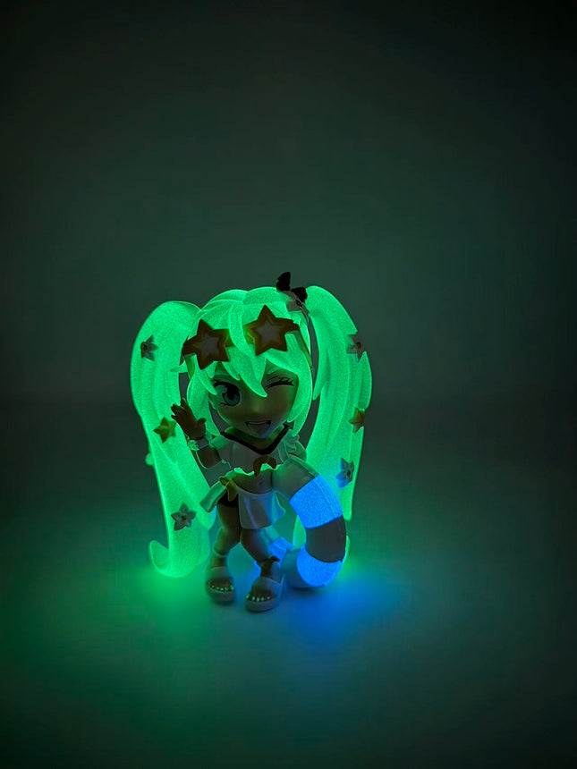 Youtooz - Hatsune Miku: Summer Style Miku Glow in the Dark - Worldwide Exclusive - Vinyl Figure